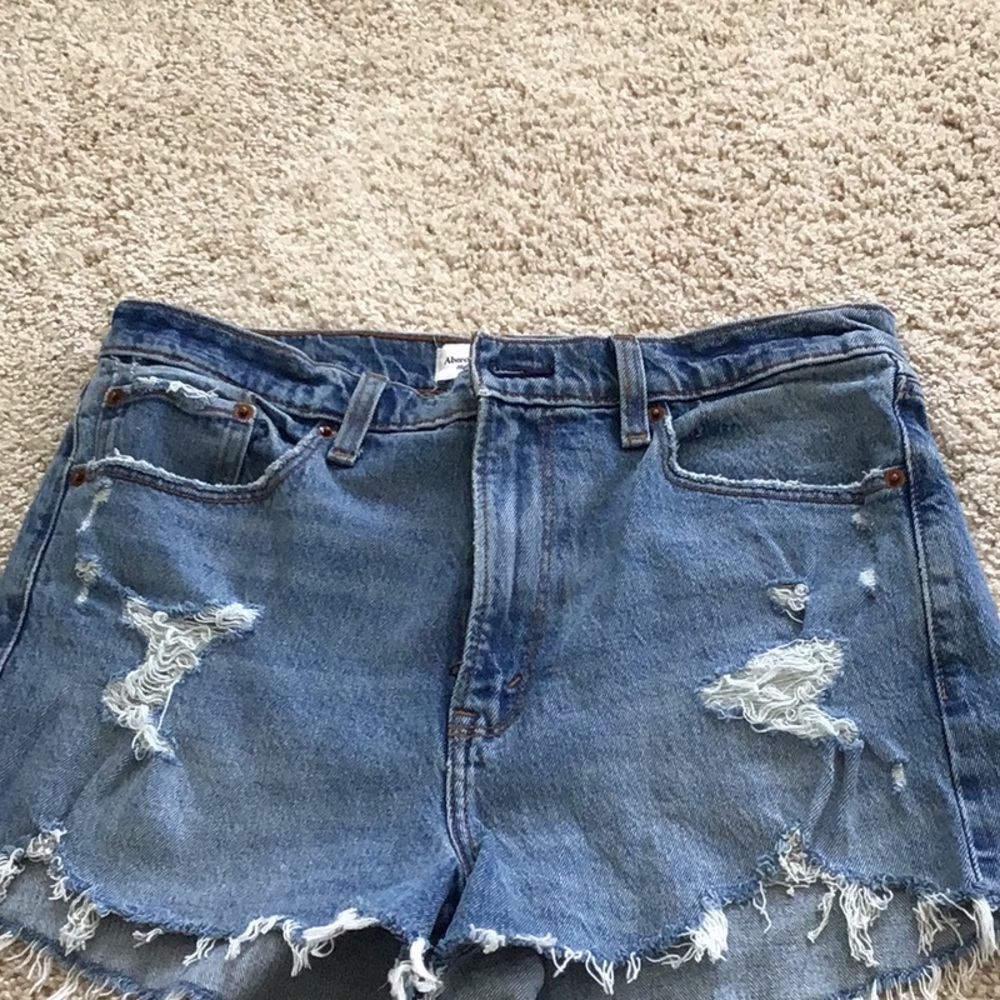 Abercrombie mom shorts